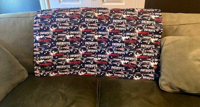 New England Patriots Reversible, Designer Lap and Tailgating Quilt/blanket