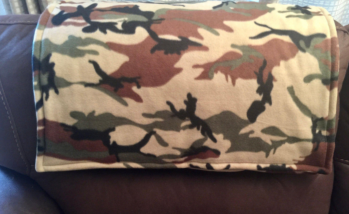 Luxurious camouflage hunters blanket