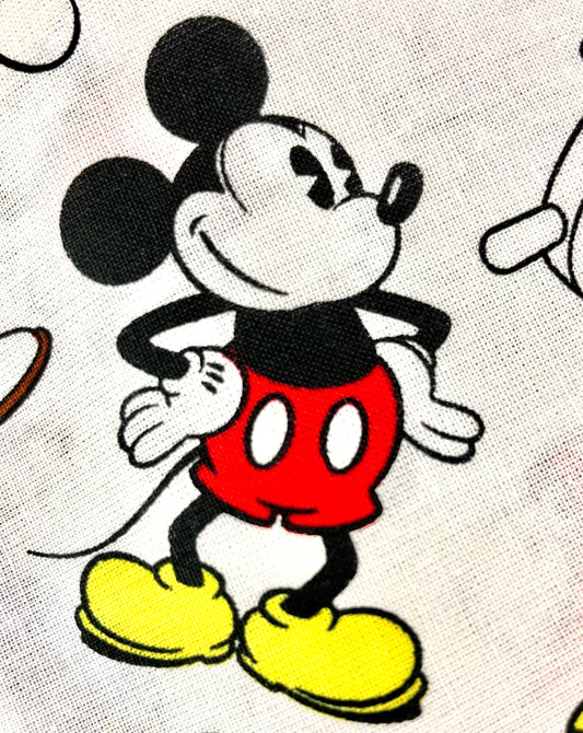 Beautiful Mickey Mouse reversible blanket
