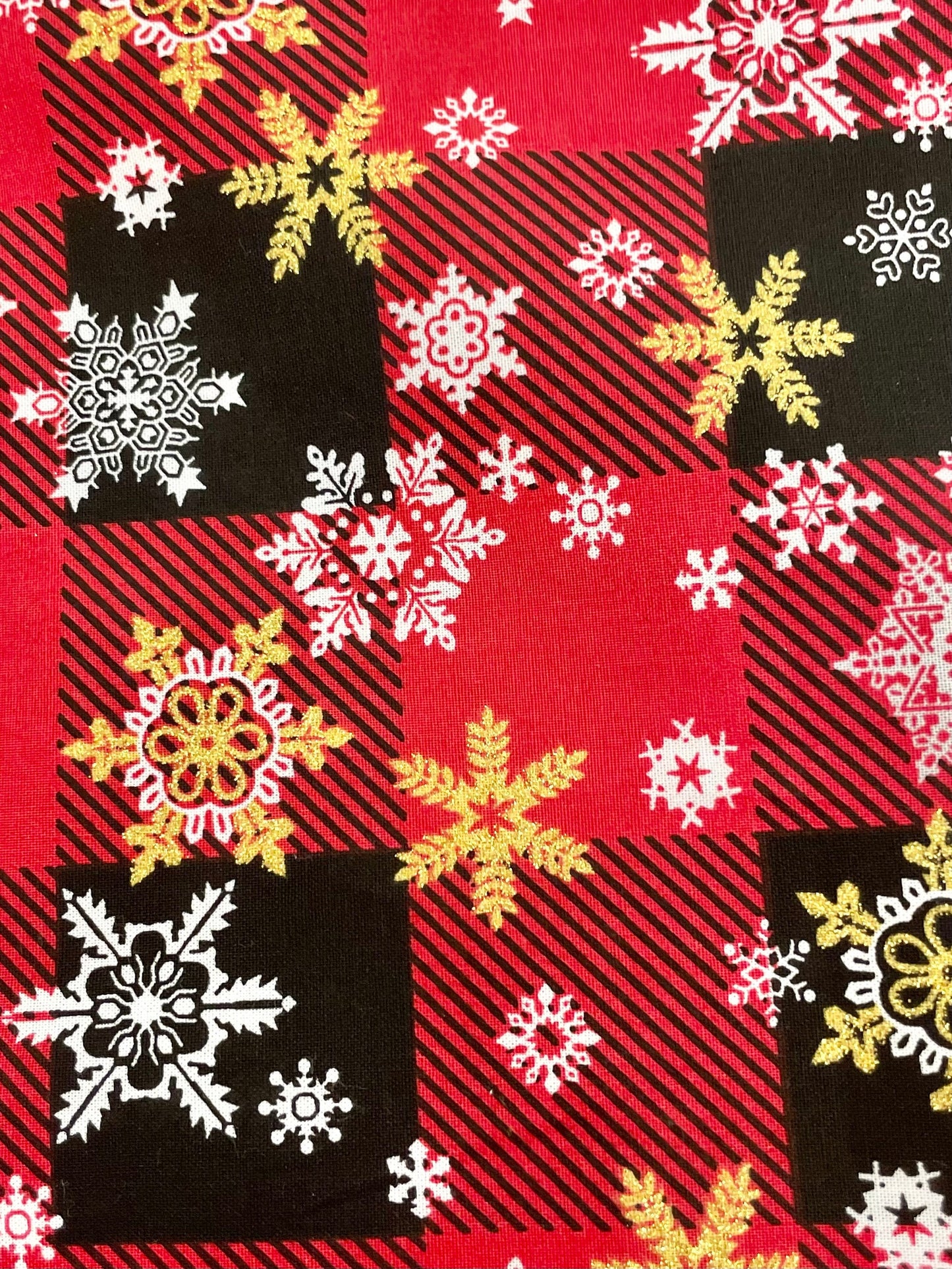 Elegant Christmas reversible blanket and decor