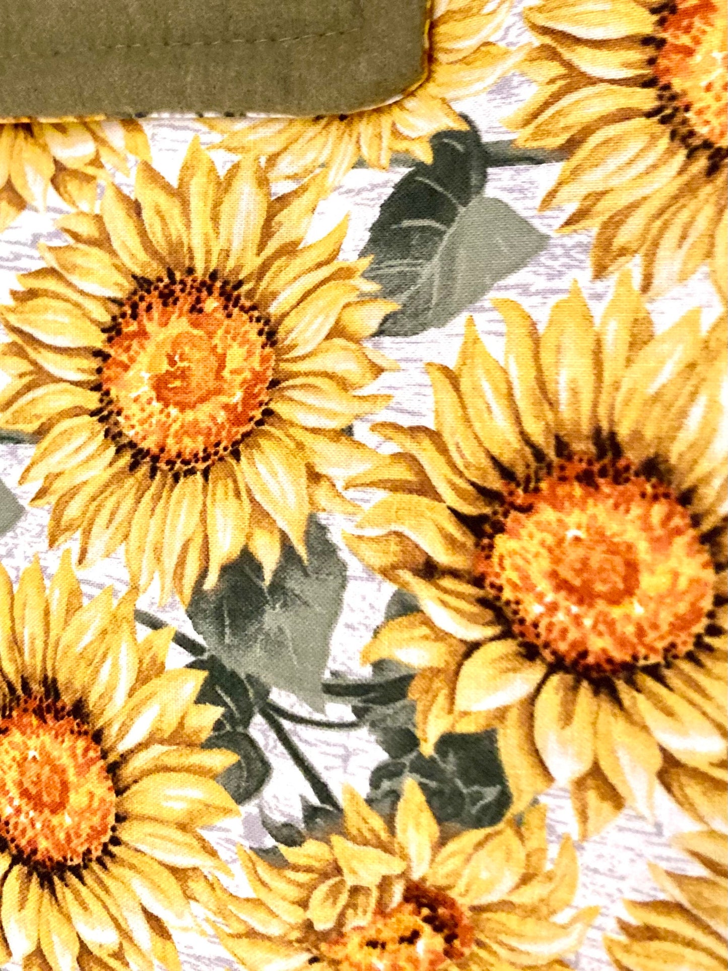Beautiful Sunflower reversible blanket