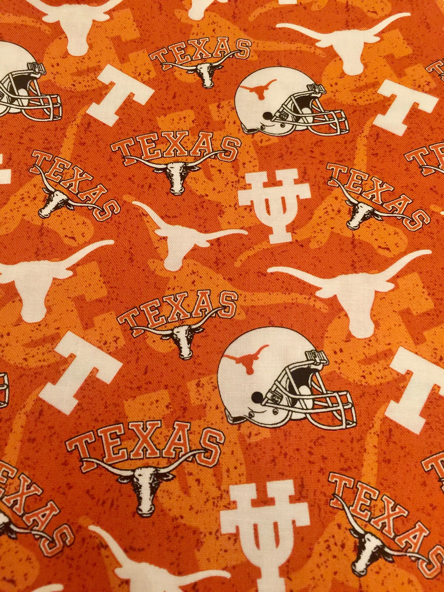 Beautiful Reversible University of Texas UT Longhorn quilt/blanket