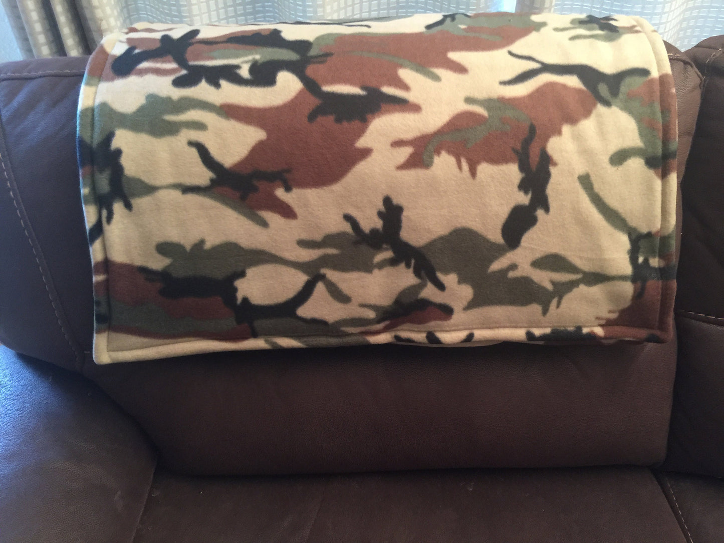 Luxurious camouflage hunters blanket